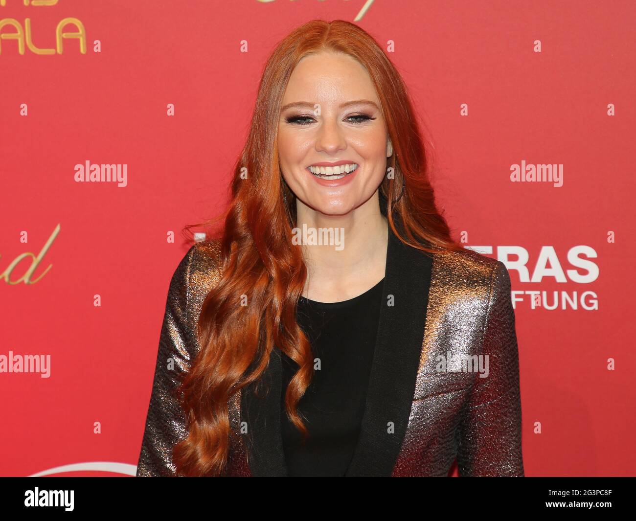 La mannequin et actrice allemande Barbara Meier au 25ème Gala José Carreras le 12.12.2019 à Leipzig Banque D'Images