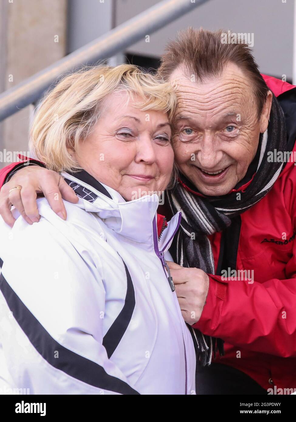 Joueur national de football de GDR à 1.FC Magdeburg a. Hansa Rostock Joachim Streich avec sa femme Marita Banque D'Images