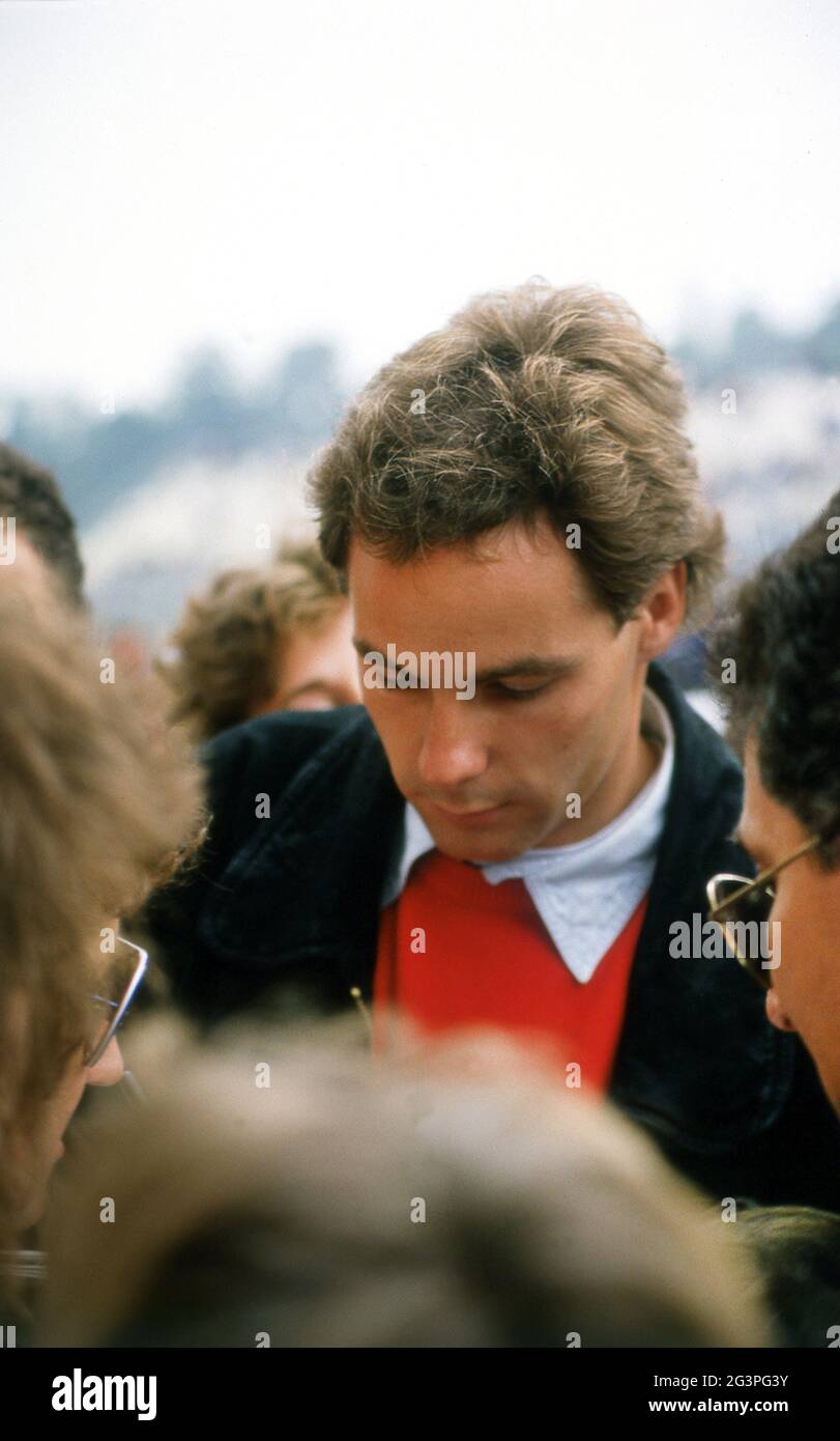 Gerhard Berger au 40e anniversaire de Ferrari à l'Autodrome Dino Ferrari Imola Italie octobre 1987 Banque D'Images