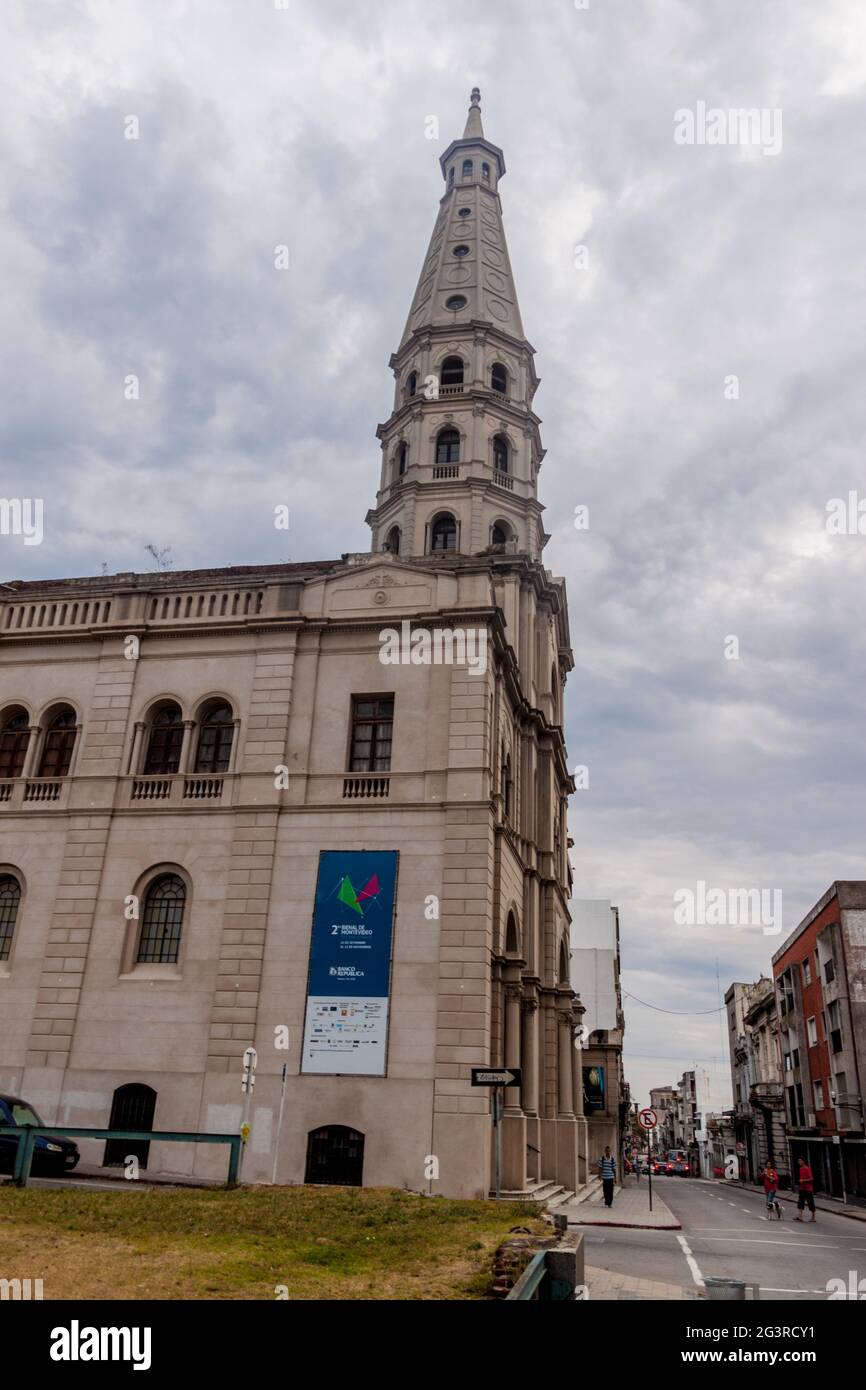 MONTEVIDEO, URUGUAY - 18 FÉVRIER 2015 : Église de San Francisco à Montevideo. Banque D'Images