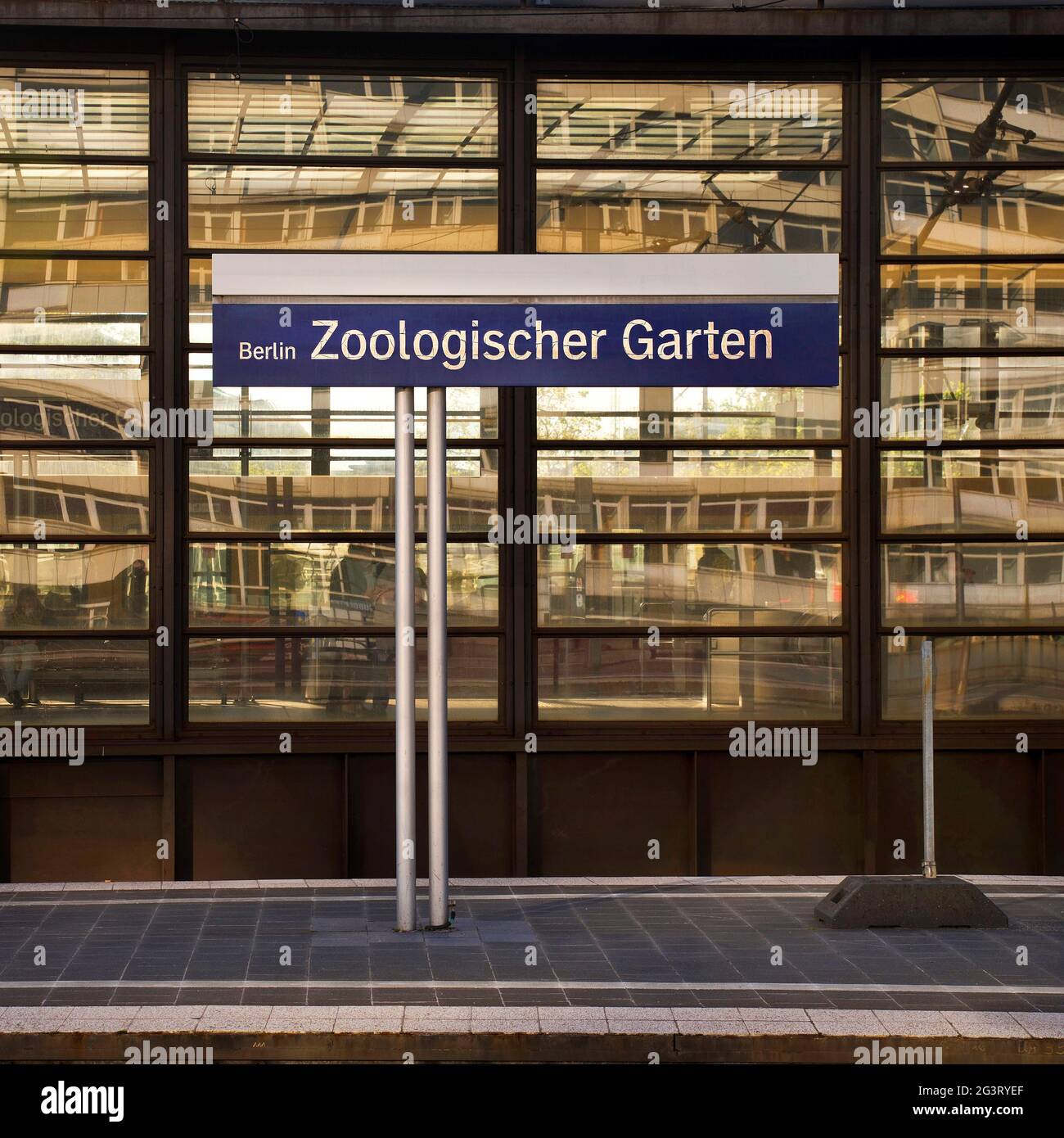 Station Berlin Zoologischer Garten, appelée station Zoo, Allemagne, Berlin Banque D'Images