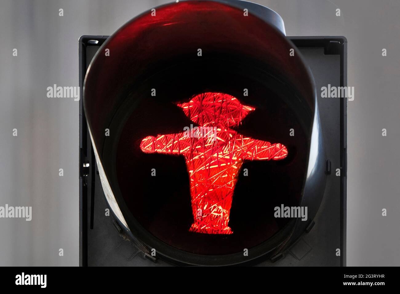 Feux de circulation pour piétons avec rouge est allemand Ampelmaennchen Stoppi, Allemagne, Berlin Banque D'Images
