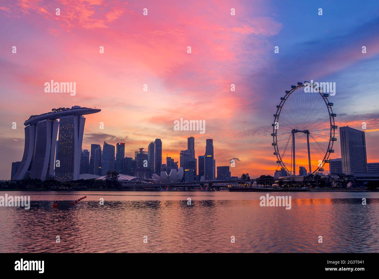 Singapour au coucher du soleil rose Banque D'Images