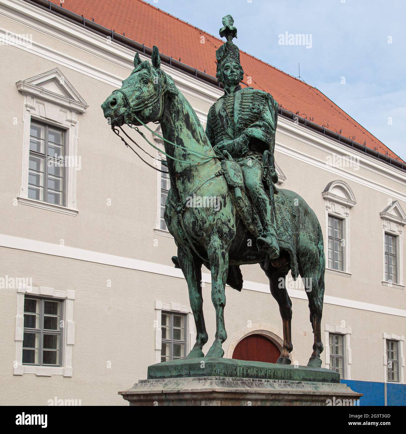 Budapest, Hongrie - 27 mars 2018 : statue d'Andras Hadik dans le quartier du château de Buda le célèbre hussar hongrois Banque D'Images
