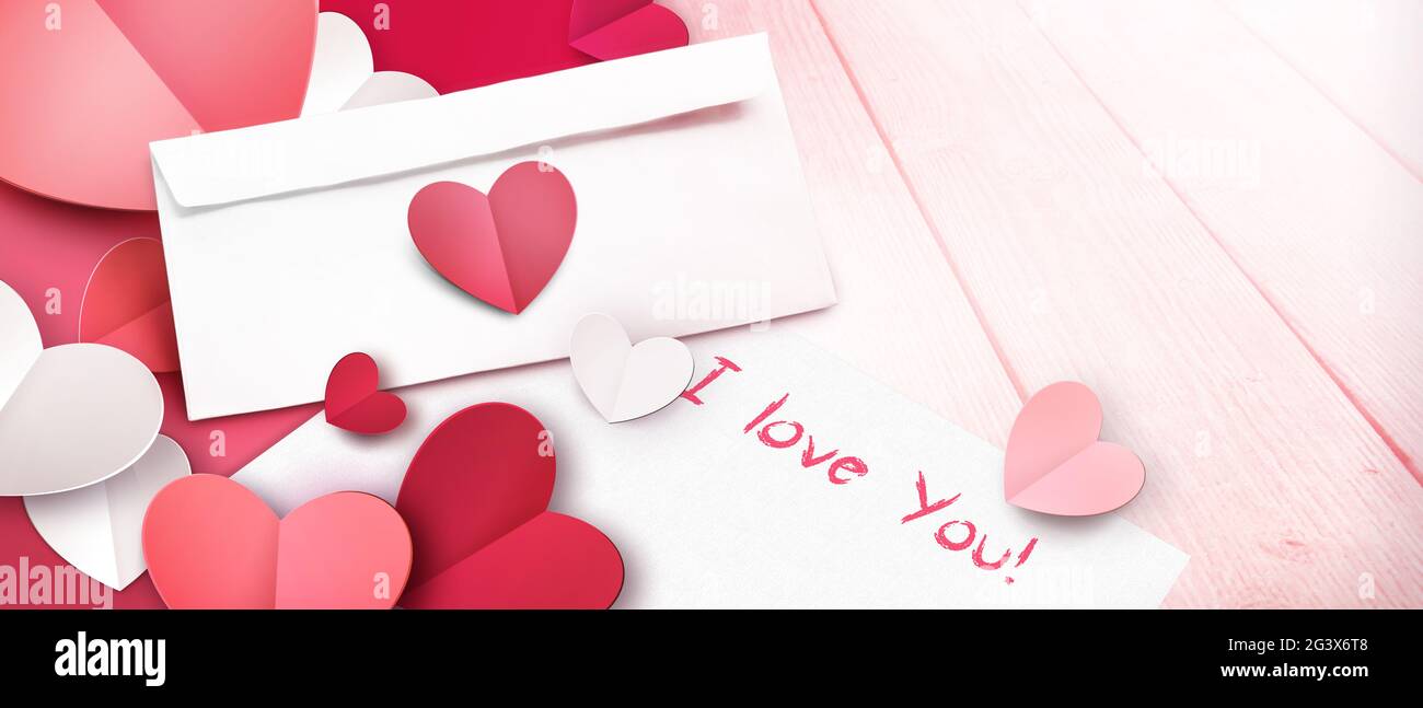 Concept De La Saint Valentin Decoration De Vacances Coeur Et Lettre D Amour Photo Stock Alamy