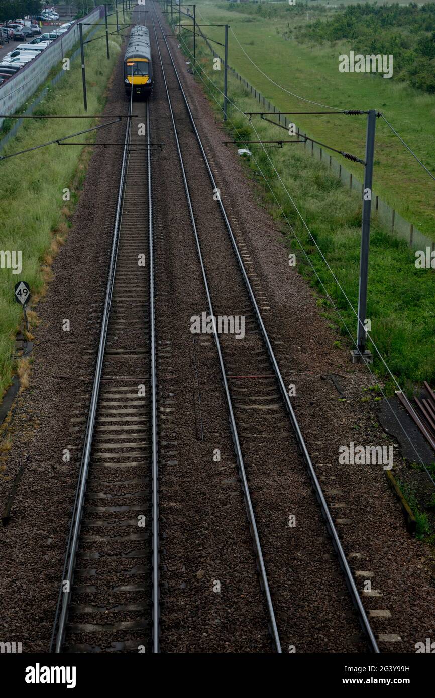 Ligne de chemin de fer vers Londres au campus biomédical de Cambridge, site de future Cambridge South Station UK , juin 2021 Banque D'Images