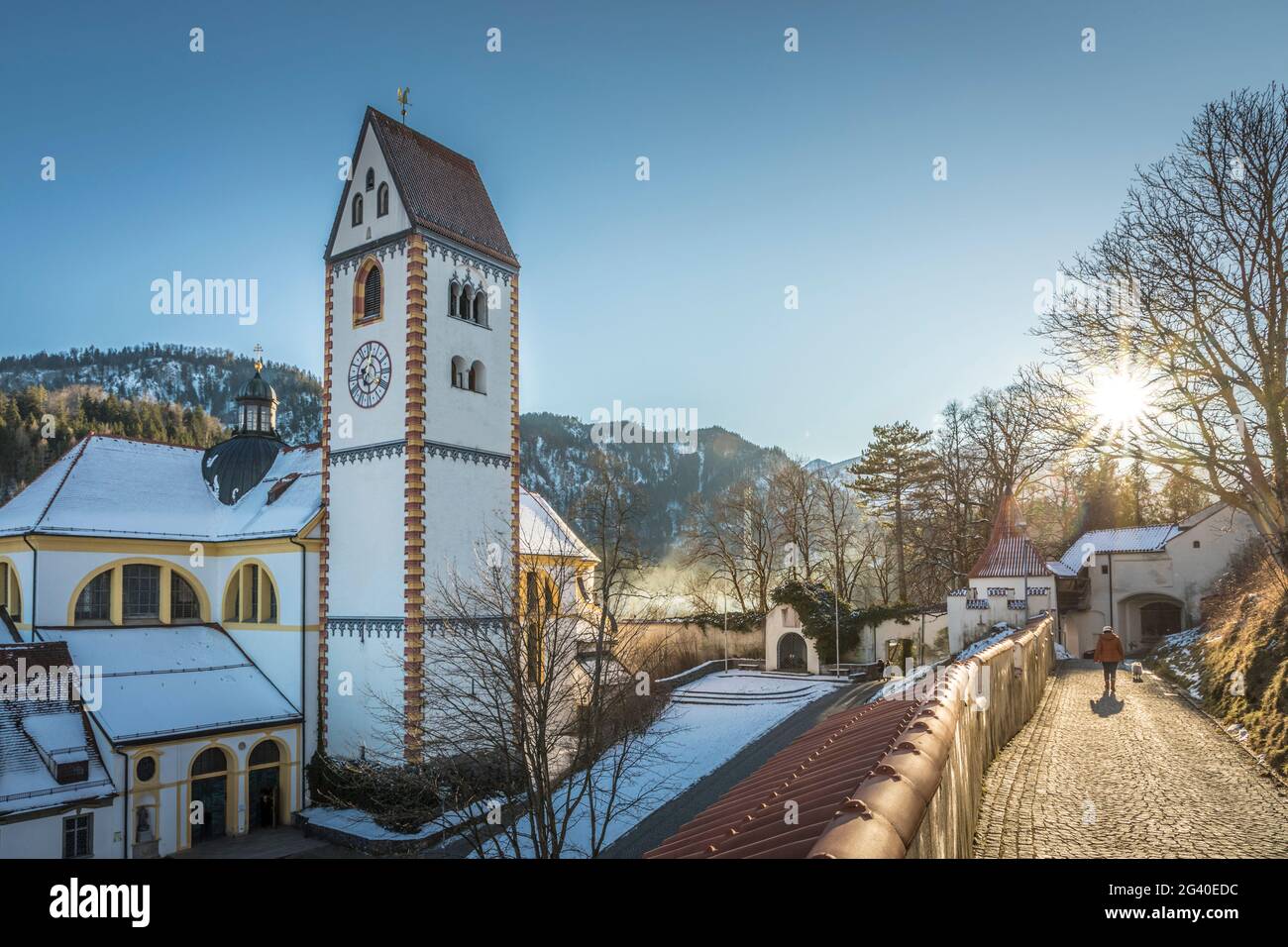 Vue de Hohen Schloss à la basilique Saint-Mang, Füssen, Allgäu, Bavière, Allemagne Banque D'Images