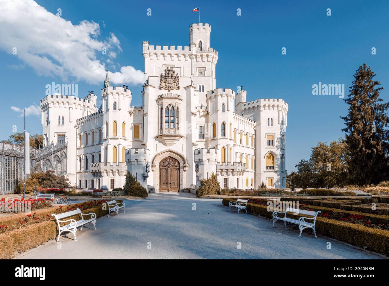 Célèbre château blanc Hluboka nad Vltavou Banque D'Images