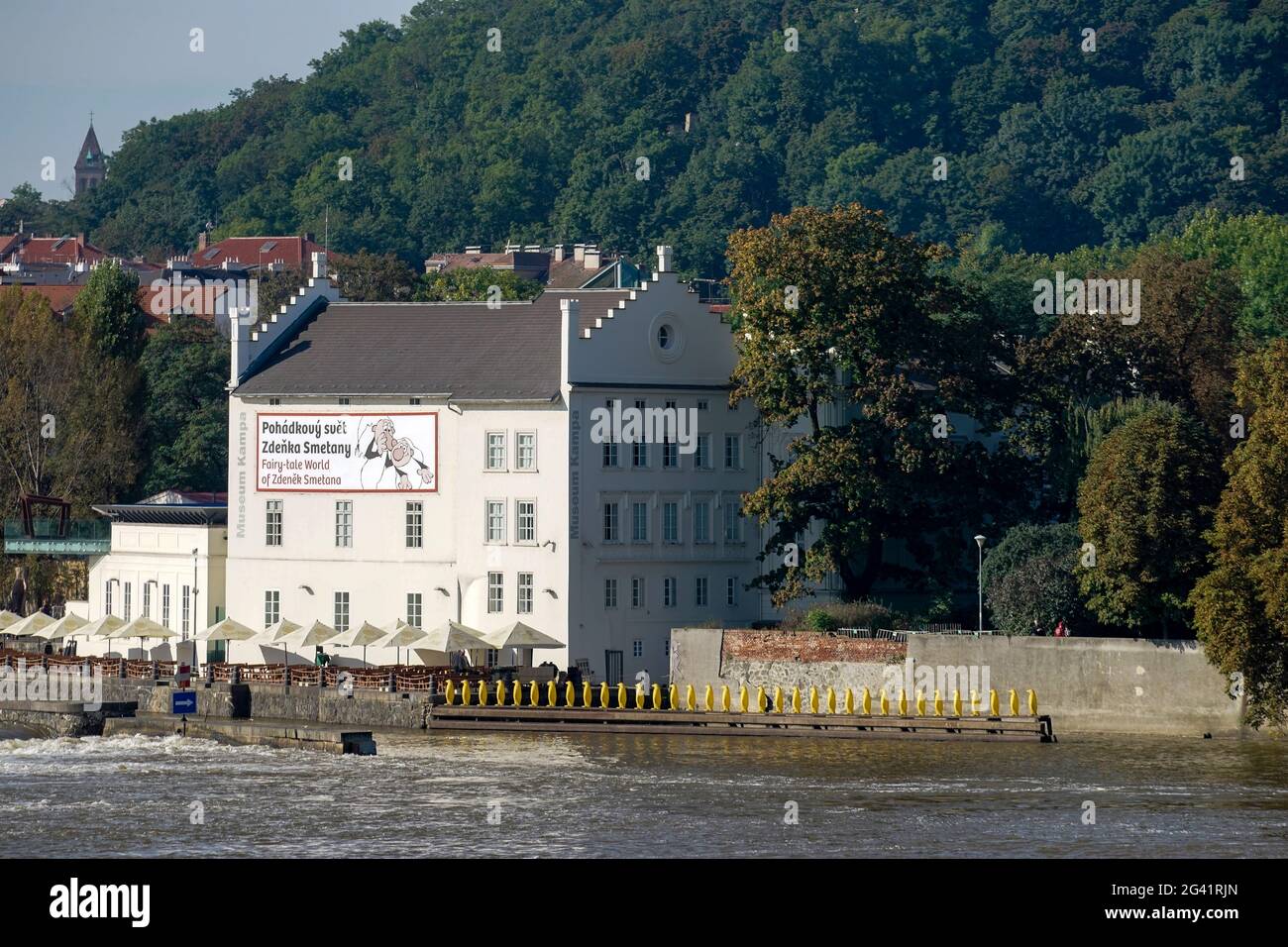 Vue depuis le pont Charles à Prague en Musée Kampa Banque D'Images