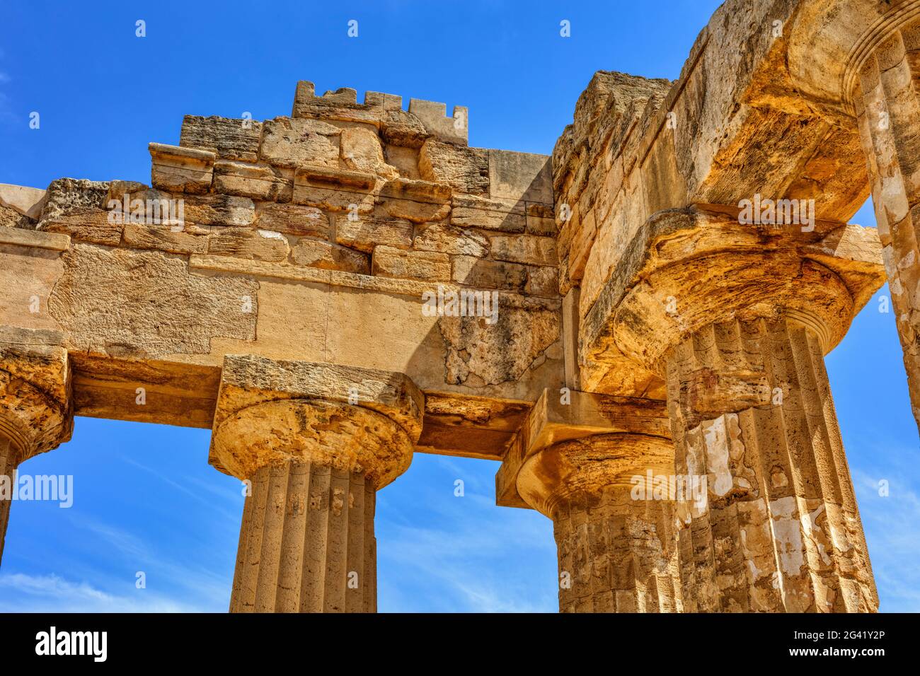 Vue partielle du Temple E, site grec, Selinunte, Sicile, Italie Banque D'Images