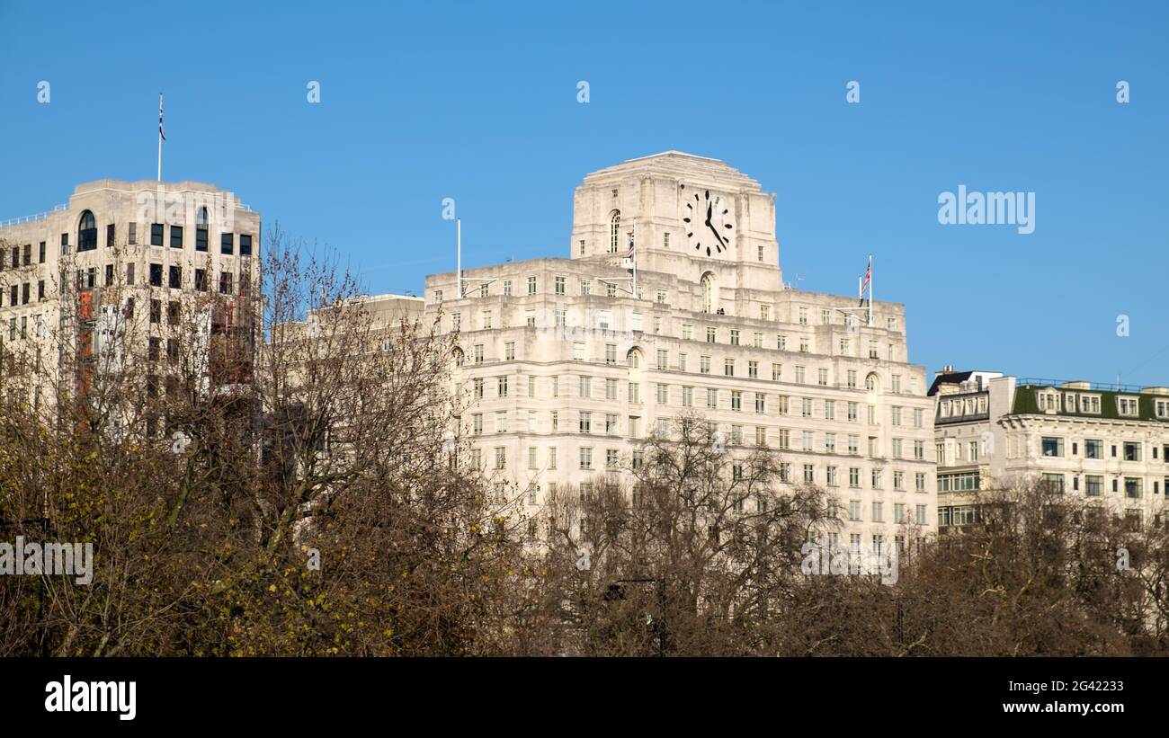 Victoria Embankment London Shell Mex Building Banque D'Images