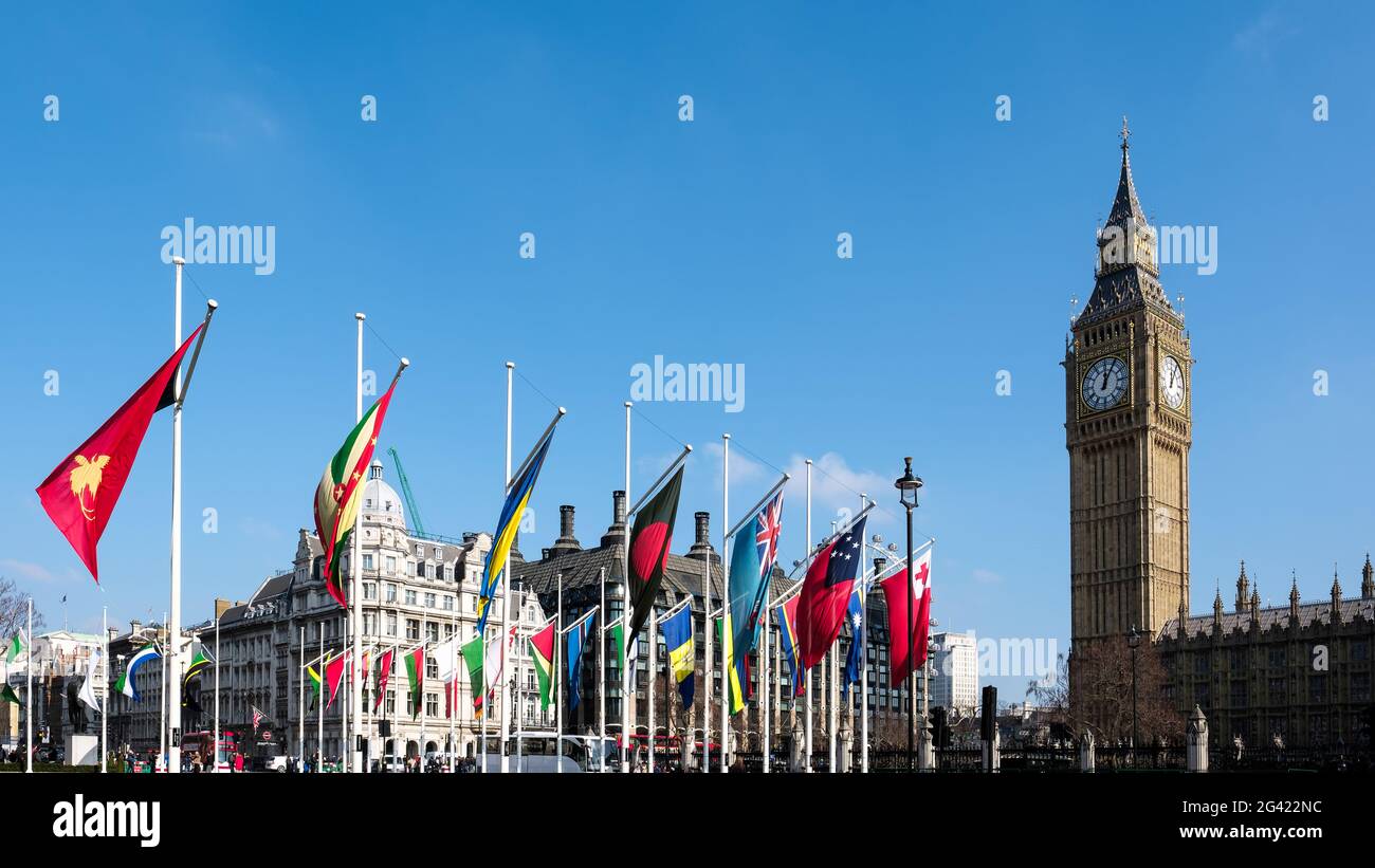 Vue de Big Ben à la place du Parlement Banque D'Images