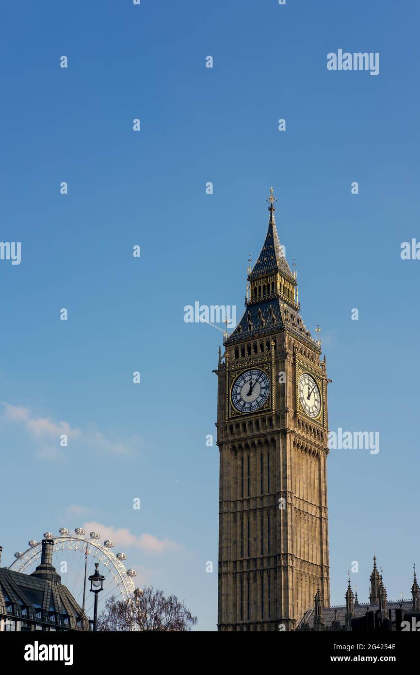 Vue de Big Ben à la place du Parlement Banque D'Images