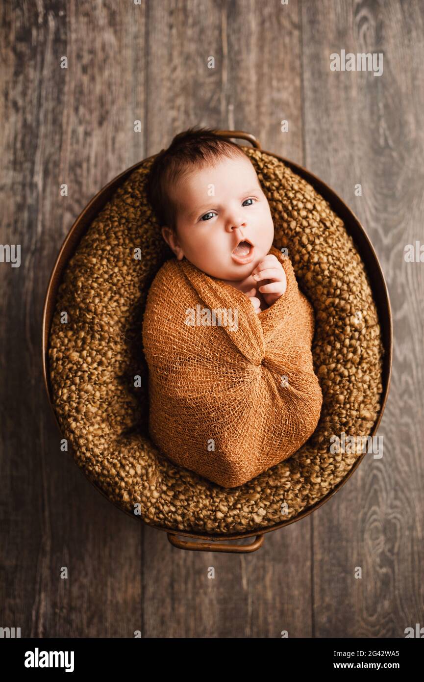 Baby photoshoot Banque de photographies et d'images à haute résolution -  Alamy