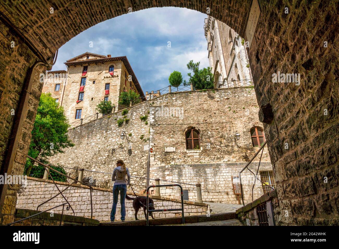 Entrée à la vieille ville de Gubbio, Gubbio, province de Pérouse, Ombrie, Italie, Europe Banque D'Images