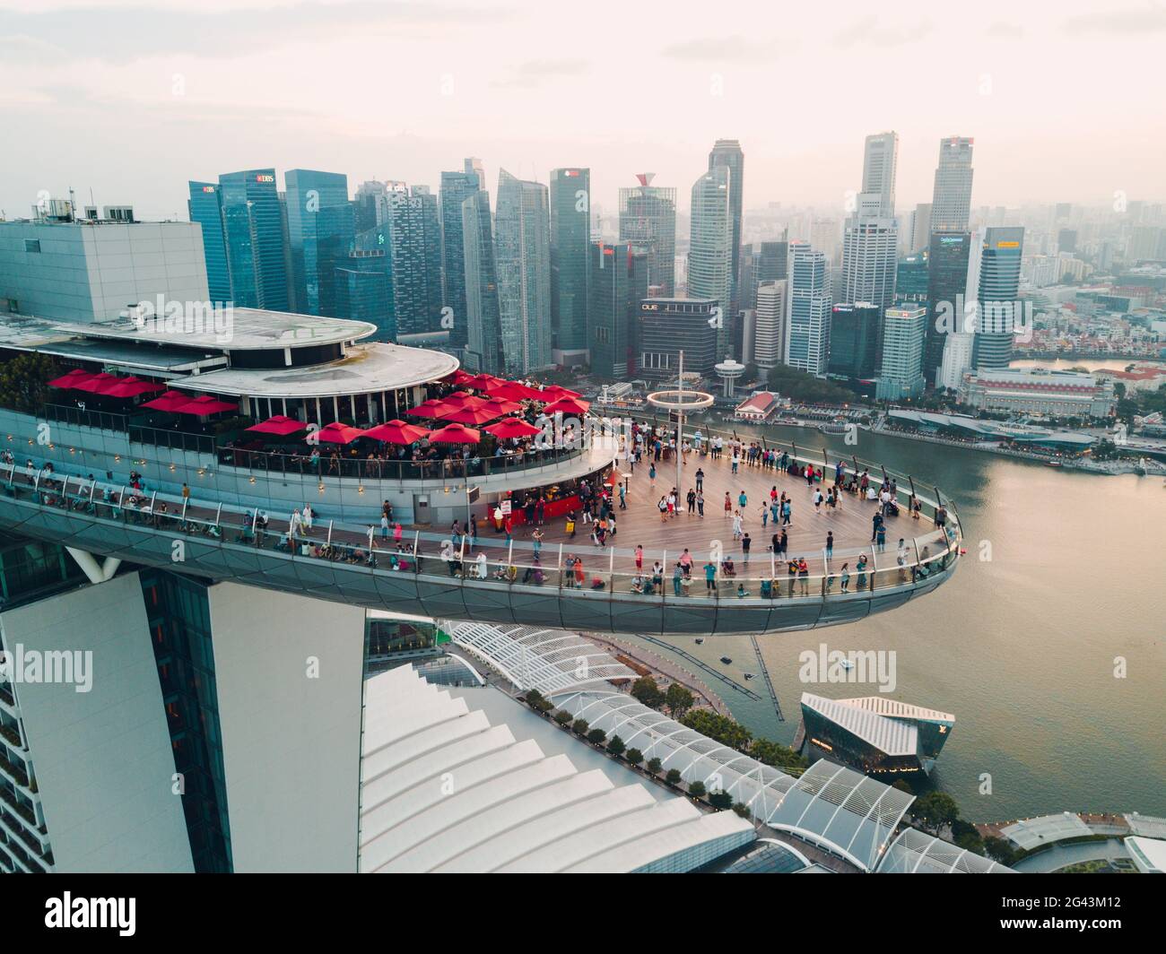 Février 26, 2018 : Singapour, Marina Bay Sands Hôtel de luxe. Quadrupter point de vue. Banque D'Images