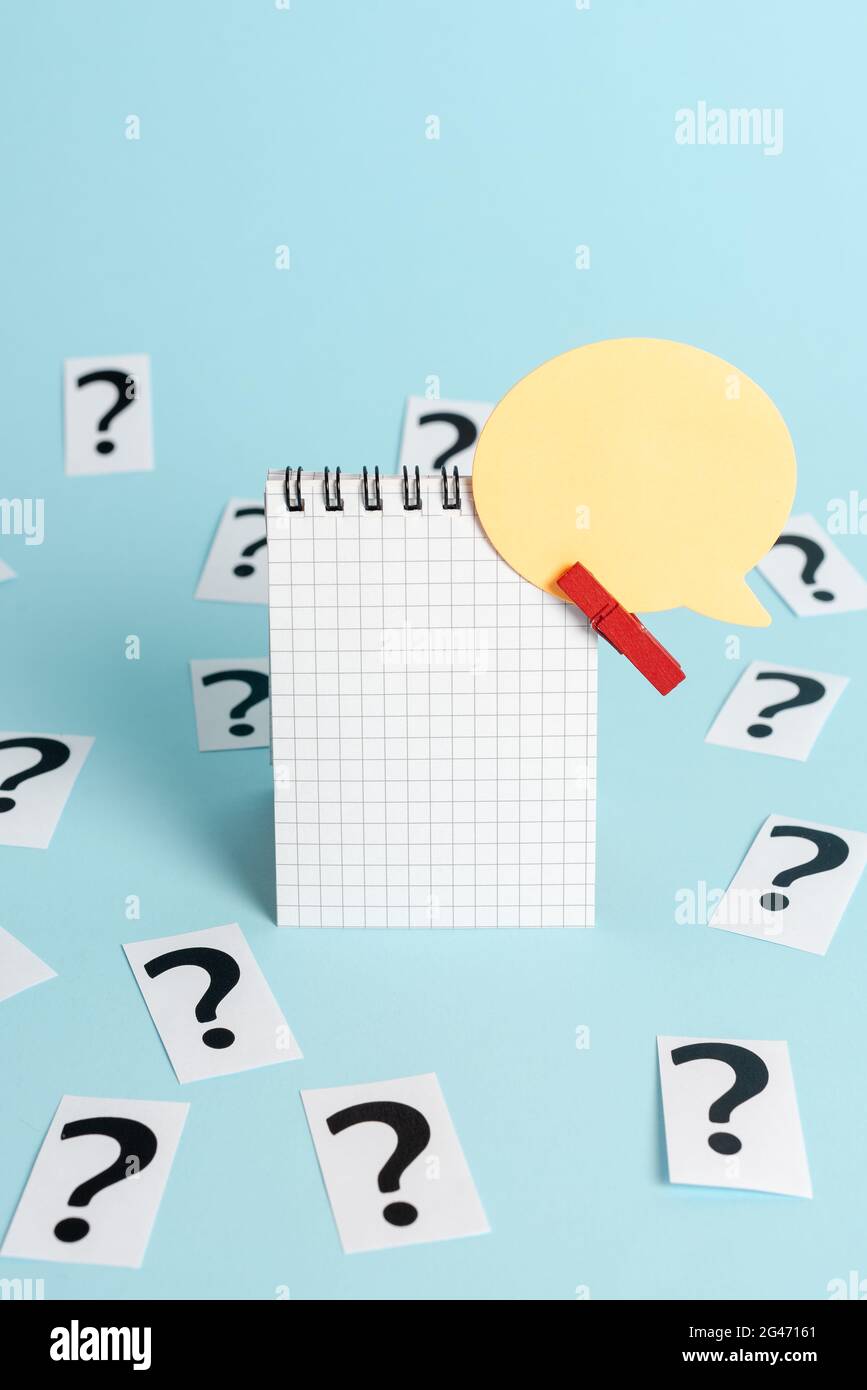 Traitement de l'information de bureau, Solutions de résolution de problèmes d'atelier, problèmes d'idées de travail de brainstorming, communication en milieu de travail, L Banque D'Images