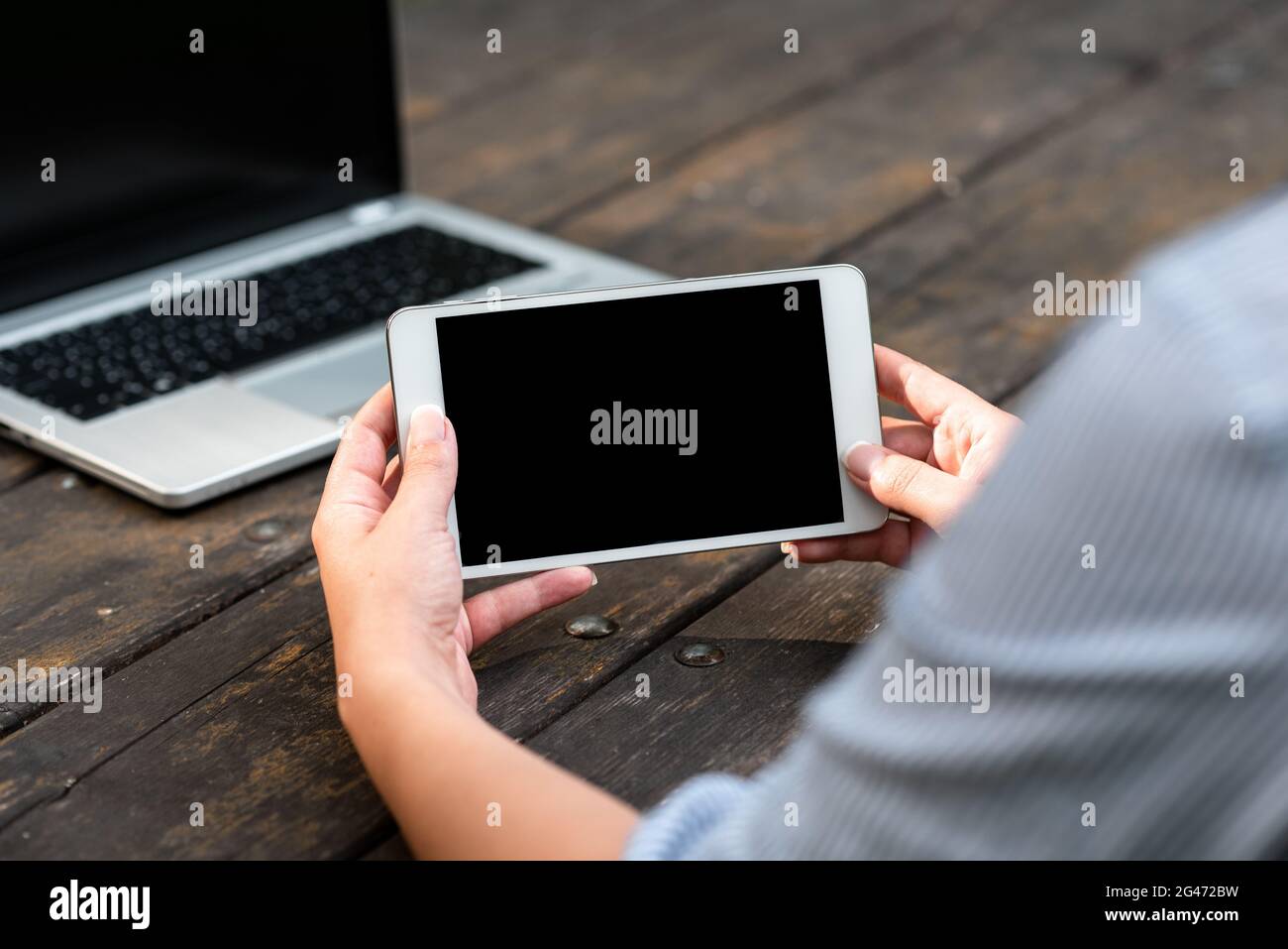 Travaux en ligne travail à distance connecter des personnes entre elles, appels voix/vidéo, équipement de communication, dispositif de dépannage, G Banque D'Images