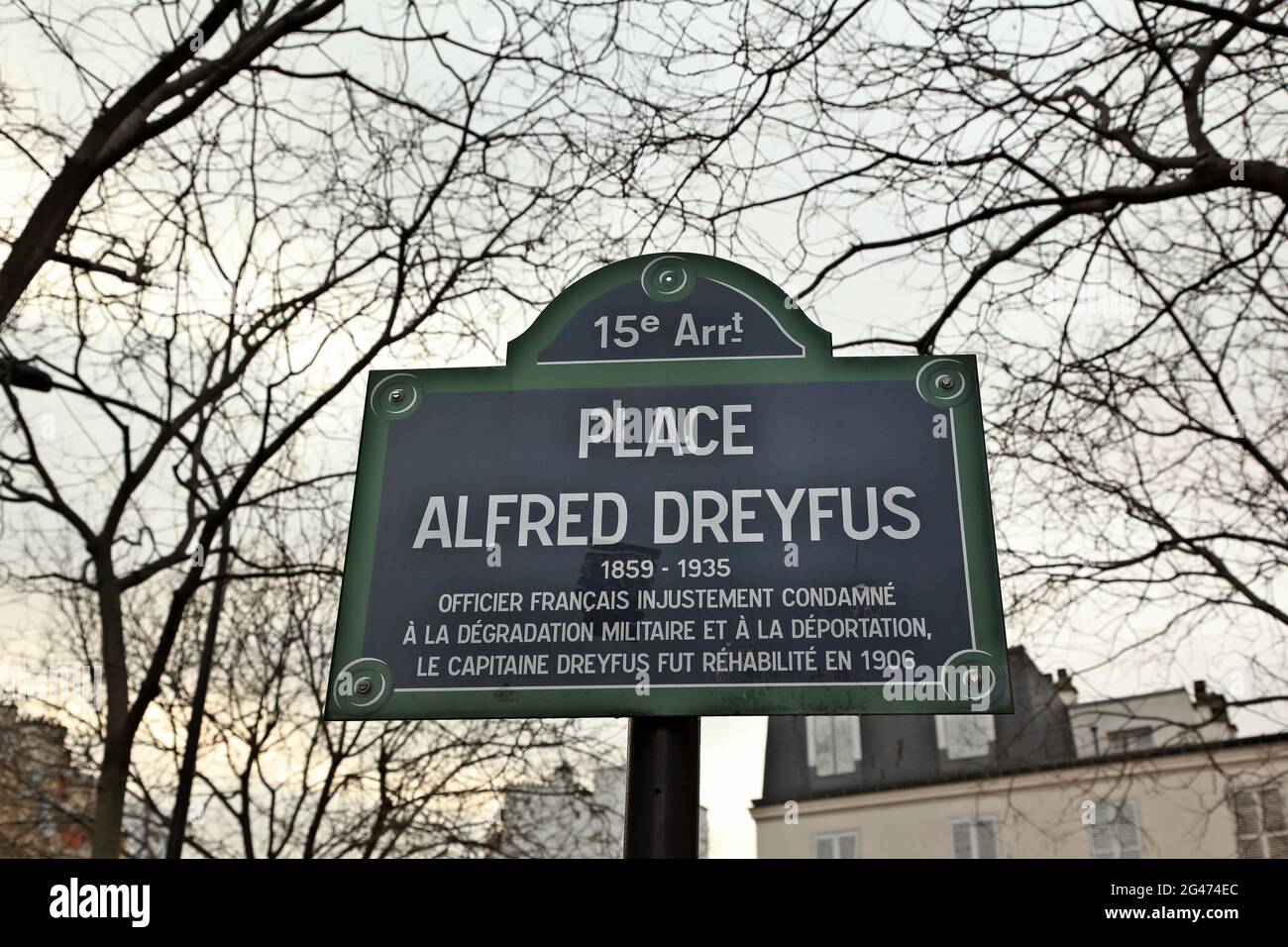 La place Alfred Dreyfus, dédiée à l'officier juif français qui a été faussement accusé d'espionnage, un scandale politique majeur de la fin du XIXe siècle Banque D'Images