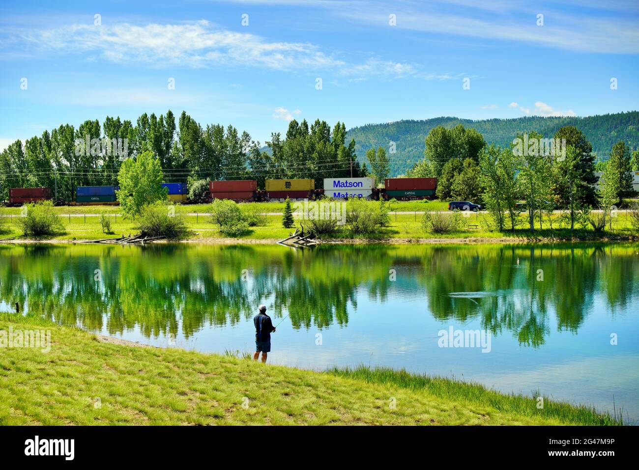 Pêche à l'étang de la ville française Banque D'Images