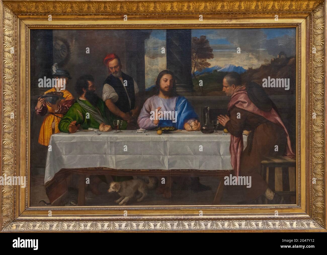 Paris, France - 21 05 2021 : Musée du Louvre. Aile Denon. Les ruelles avec peintures et sculptures à l'intérieur du musée du Louvre Banque D'Images