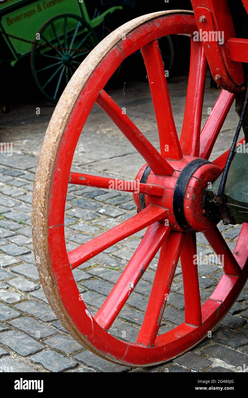 Vintage - Détails de roue de chariot en bois - Beamish Village, Durham County, Angleterre, Royaume-Uni Banque D'Images