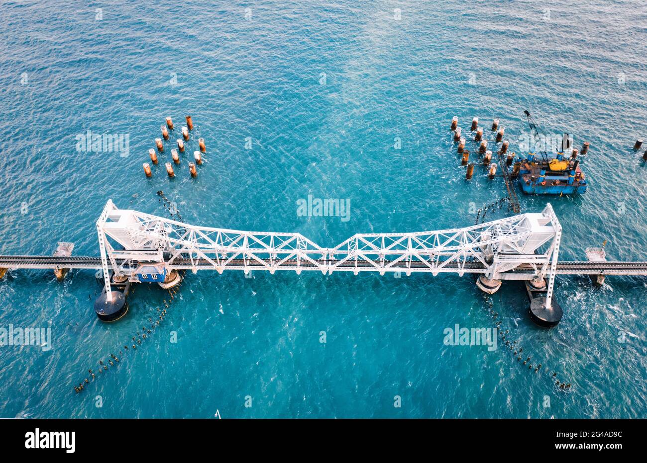 Pont du port de Rameshwaram et bateaux Banque D'Images