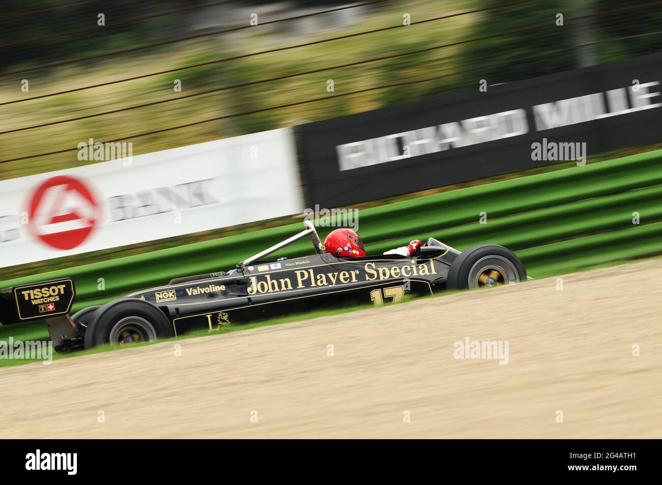 Imola, 6 juin 2012: Course inconnue sur Classic F1 car 1982 Lotus 87 ex Elio de Angelis - Nigel Mansell pendant la pratique d'Imola Classic 2012 sur Imola Circ Banque D'Images