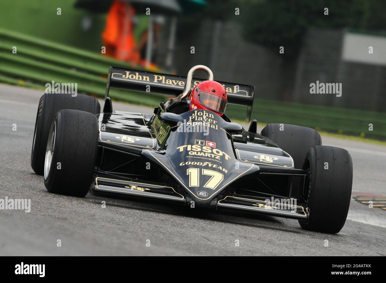 Imola, 6 juin 2012: Course inconnue sur Classic F1 car 1982 Lotus 87 ex Elio de Angelis - Nigel Mansell pendant la pratique d'Imola Classic 2012 sur Imola Circ Banque D'Images