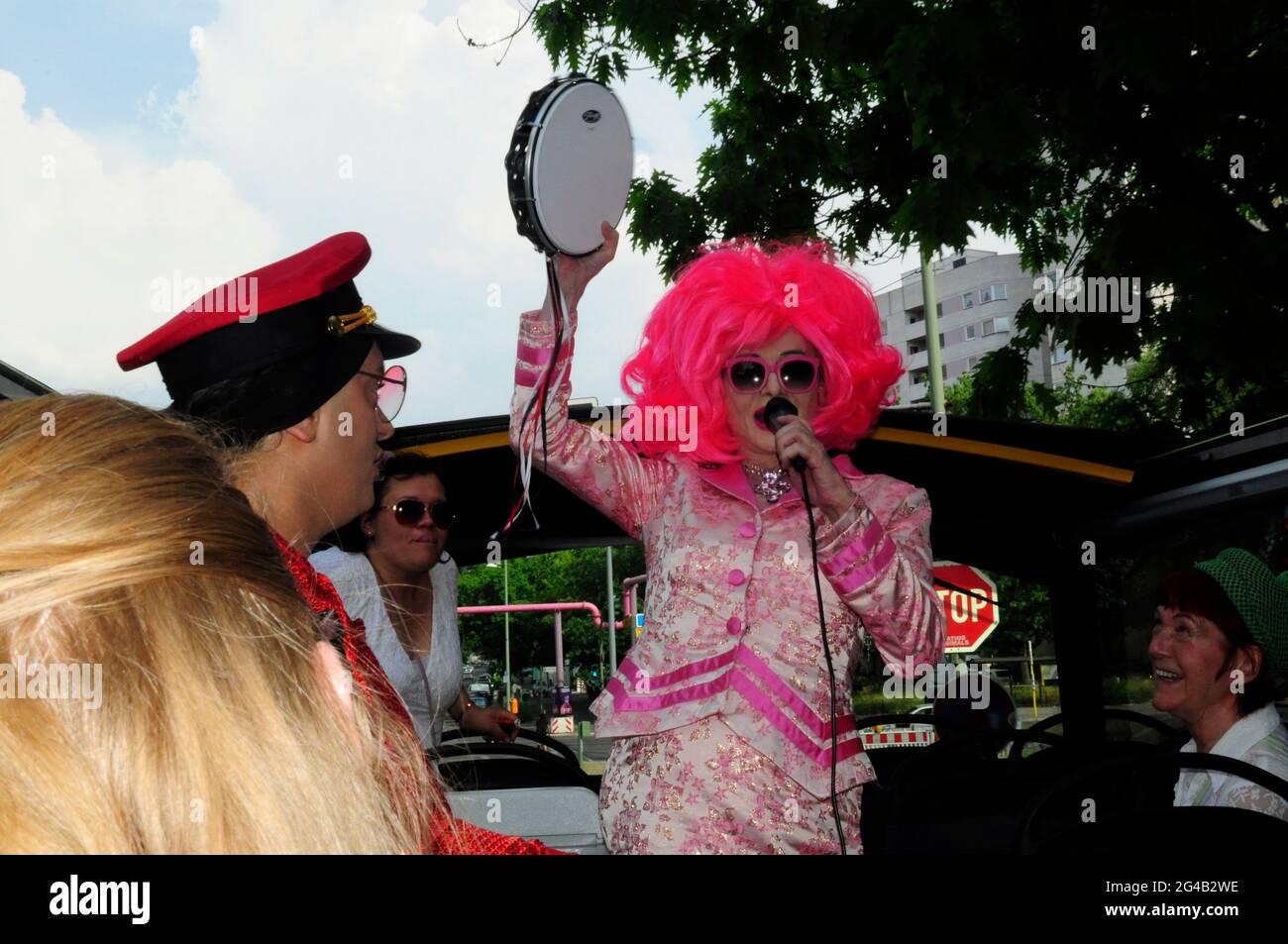 Micaela schäfer sekt