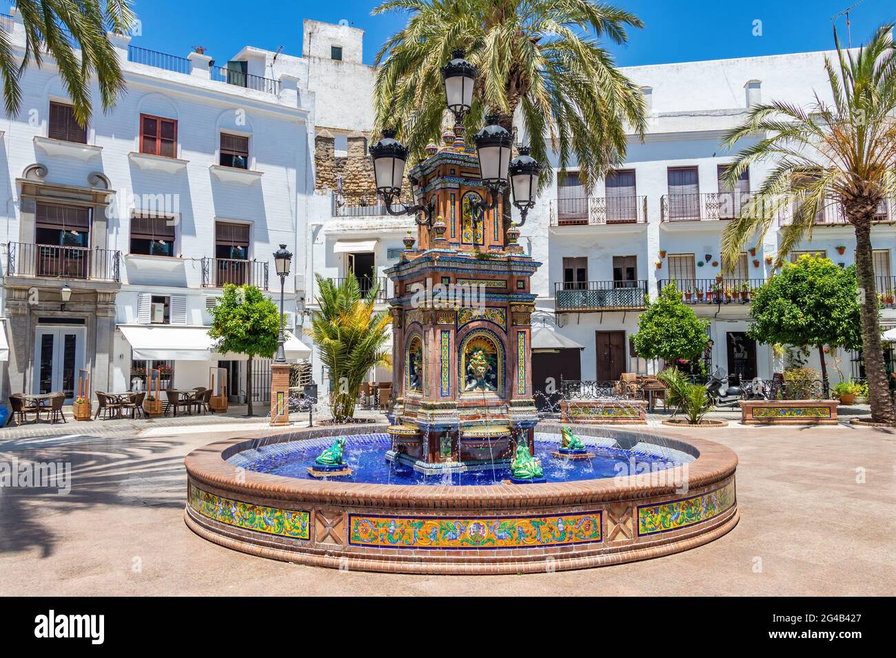 Célèbre Plaza de España (place de l'Espagne) à Vejer de la Frontera, Cadix, Andalousie, Espagne Banque D'Images