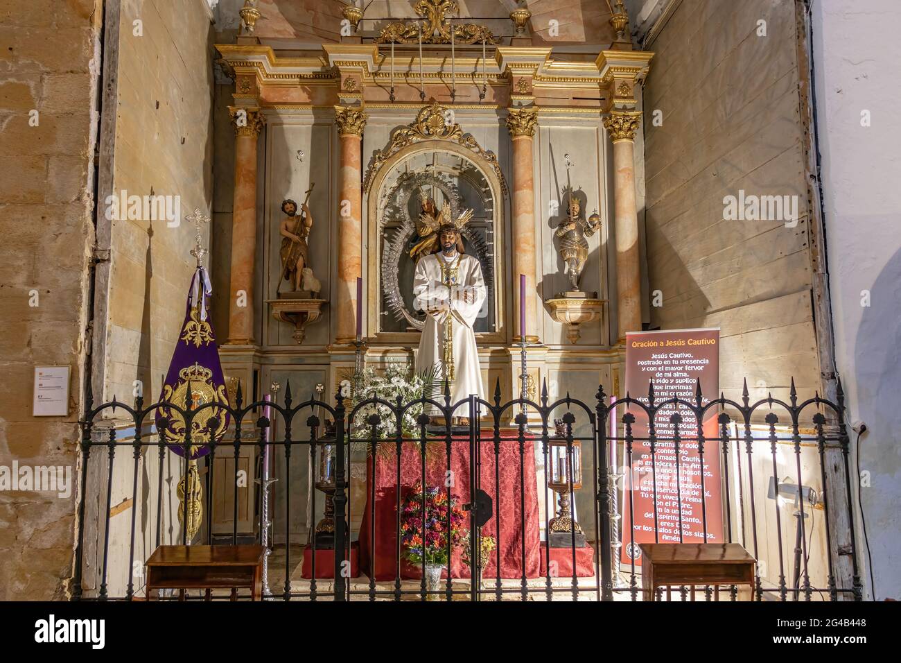 Medina-Sidonia, Cadix, Espagne - 15 juin 2021 : image de Jésus captive à l'intérieur de l'église de Santa Maria dans la ville de Medina-Sidonia dans la province Banque D'Images