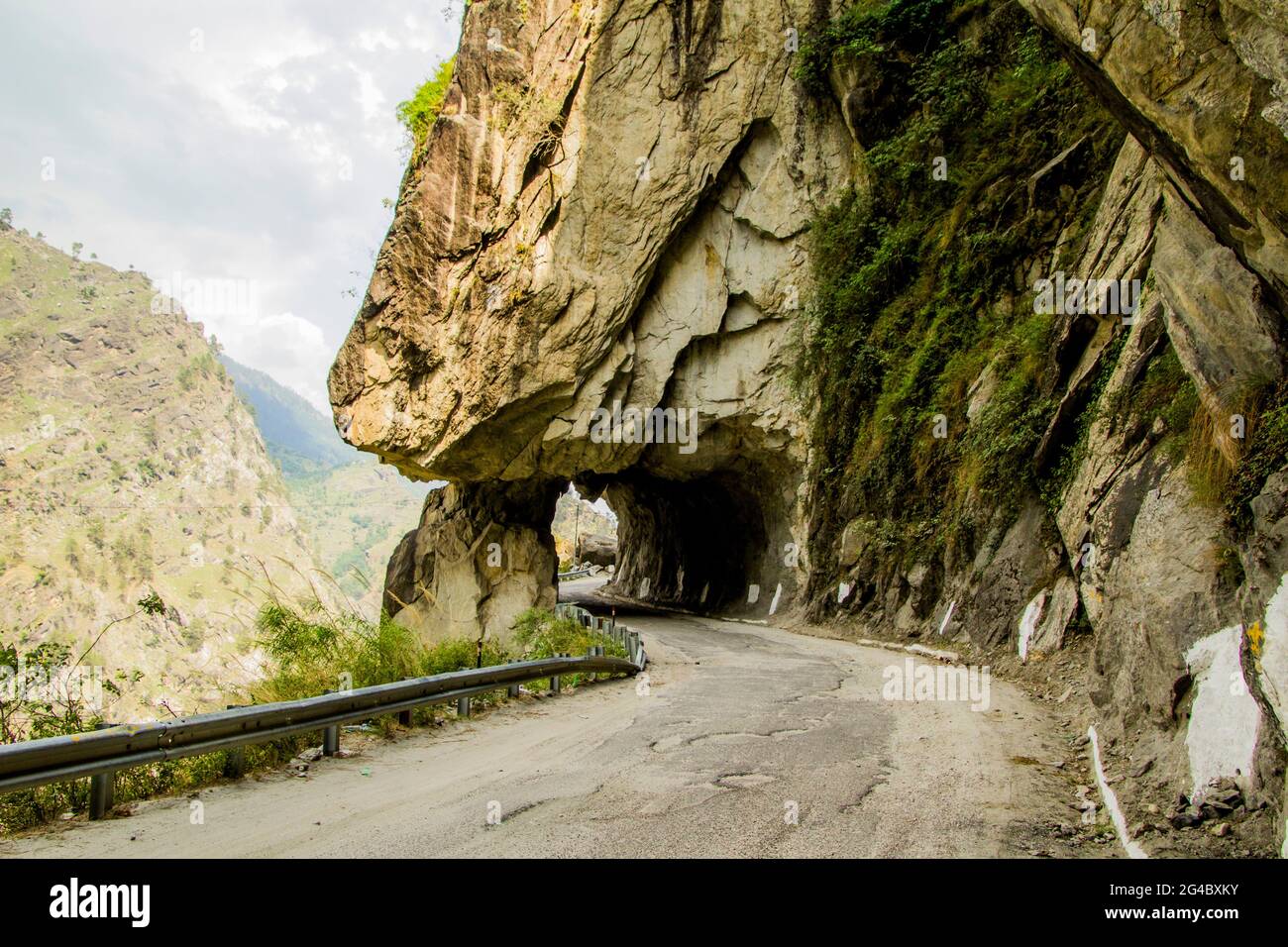 La route la plus dangereuse de l'Himalaya Banque D'Images