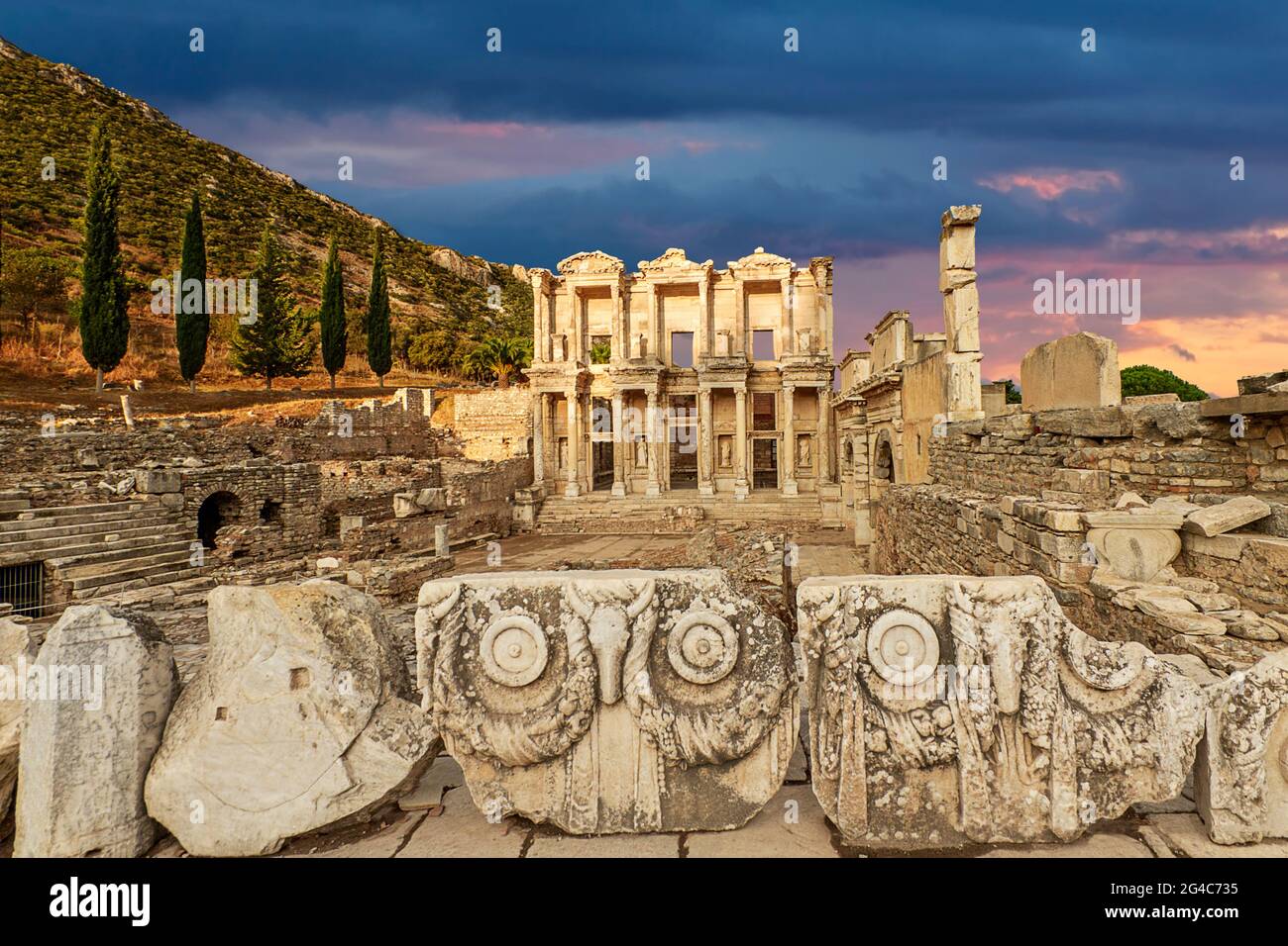 Bibliothèque de Celsus dans les ruines romaines d'Éphèse en Turquie Banque D'Images