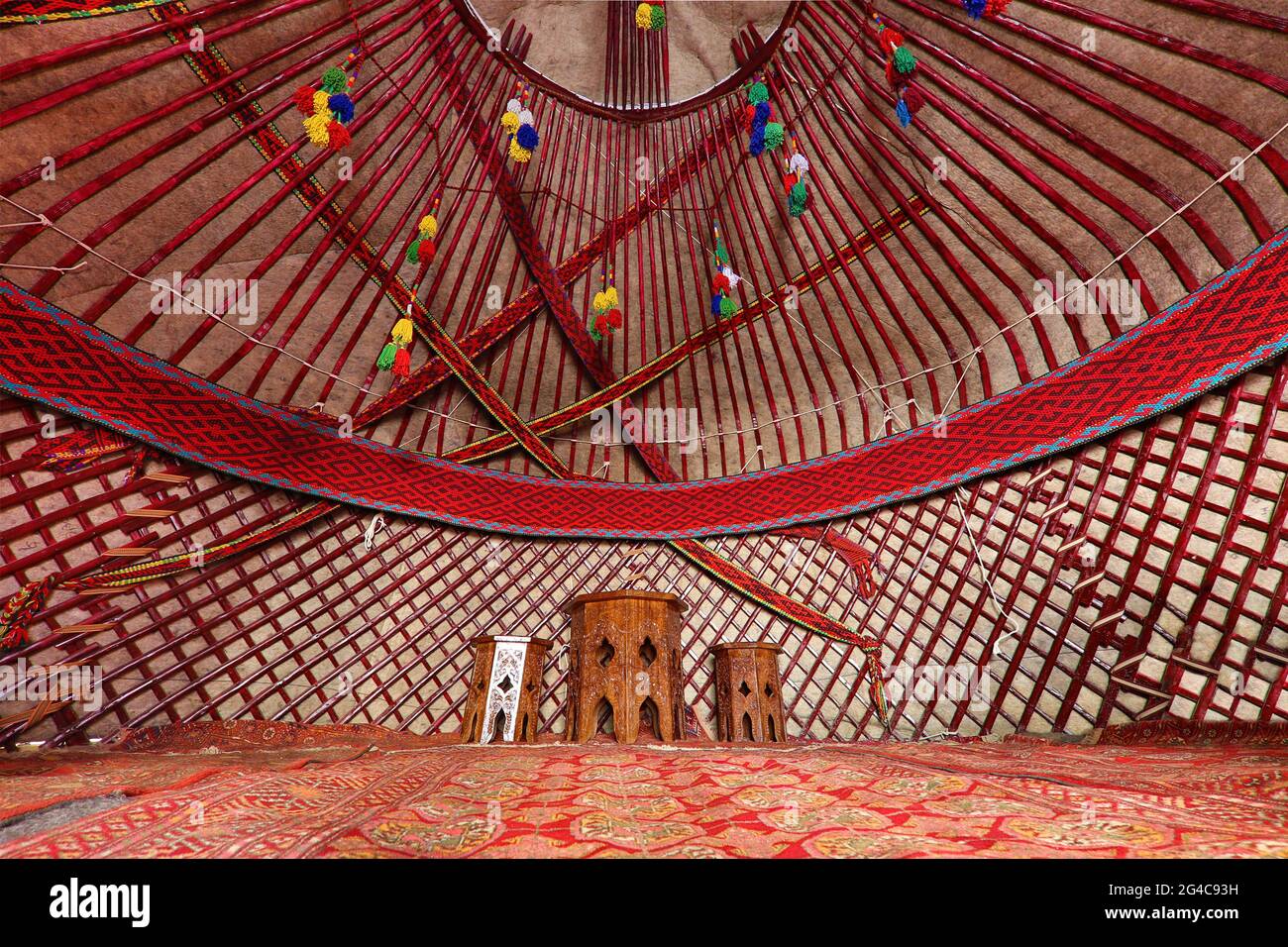 Intérieur d'une yourte nomade à Khiva, Ouzbékistan Banque D'Images