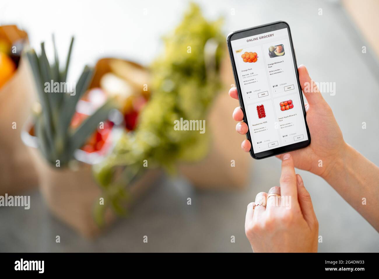 Faire des courses en ligne Banque D'Images