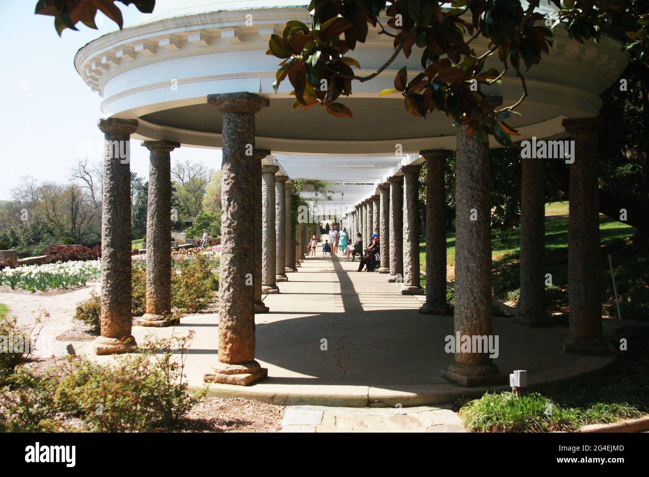 La colonnade dans le jardin italien de Maymont (Richmond, va, Etats-Unis) Banque D'Images