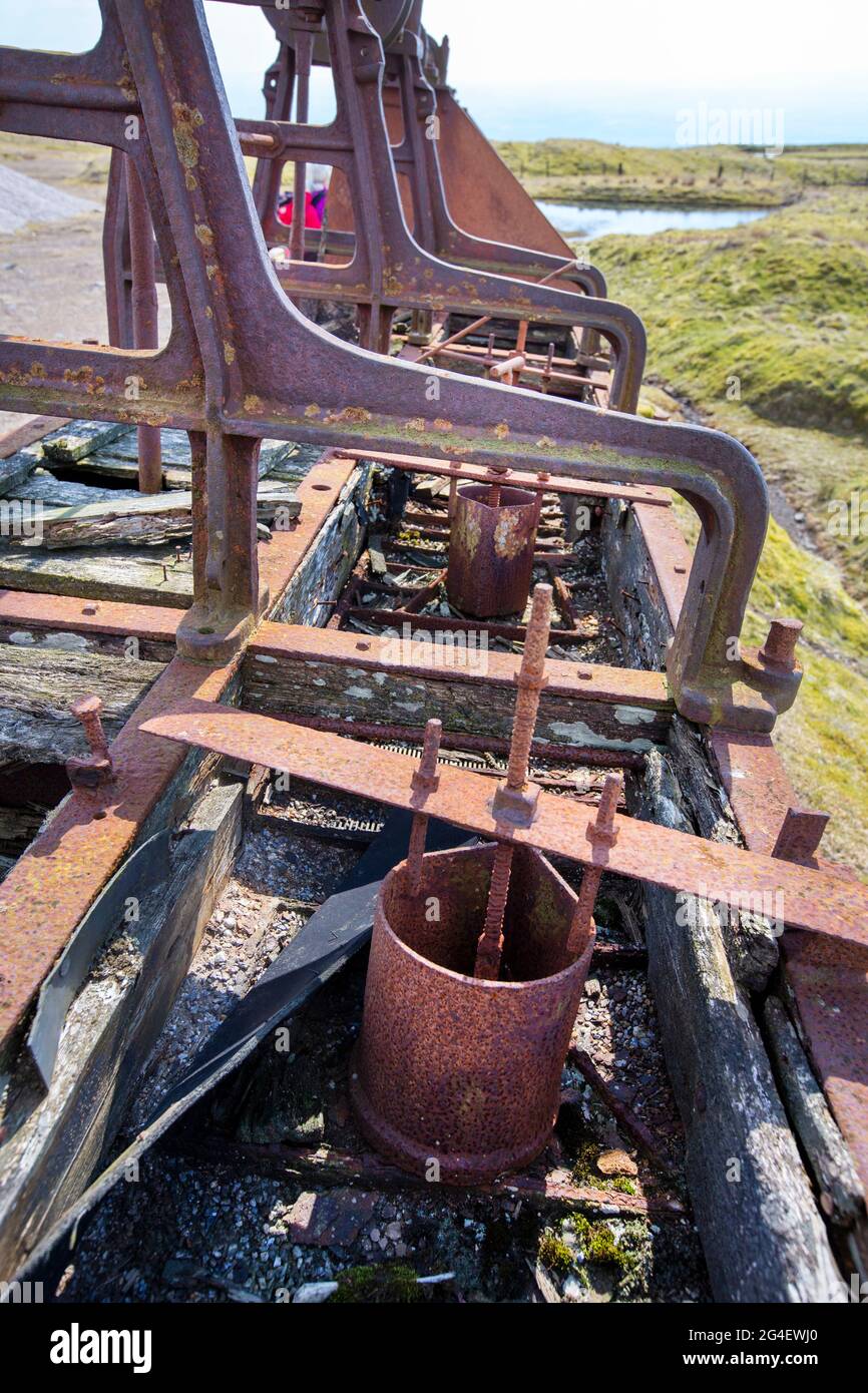 Une ancienne machine de nivellement du minerai à la mine Silverband, en dessous de Great Dun, est tombée dans les Pennines du Nord, Cumbria, Royaume-Uni. Banque D'Images