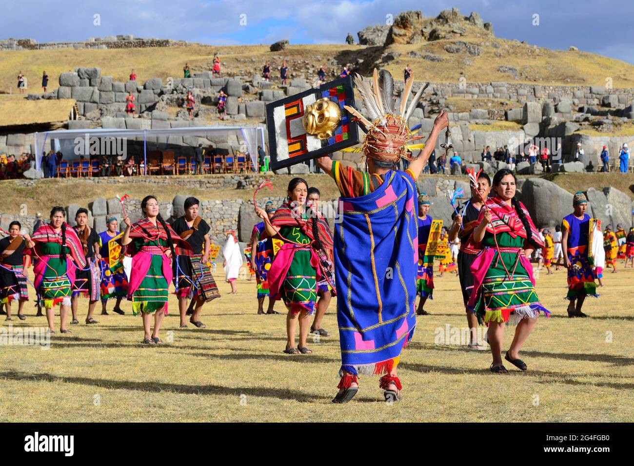Inti Raymi, festival du soleil, groupe de danse devant le sanctuaire, ruines de l'Inca Sacsayhuaman, Cusco, Pérou Banque D'Images