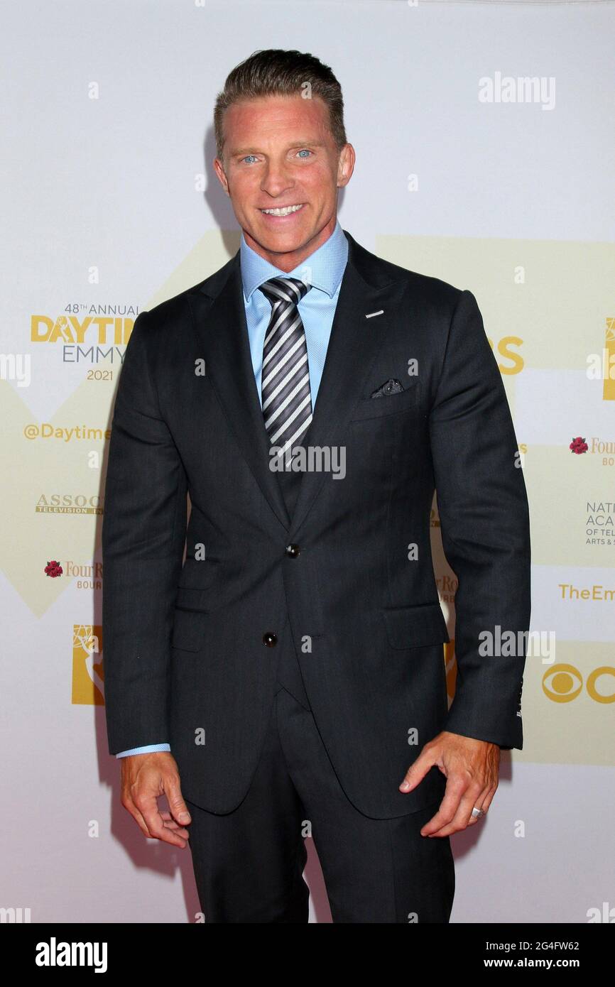 Steve Burton à l'arrivée pour le 48e Daytime Emmy Awards Press Line partie 2 - SUN, ATI Studios, Burbank, CA 13 juin 2021. Photo de : Collection Priscilla Grant/Everett Banque D'Images