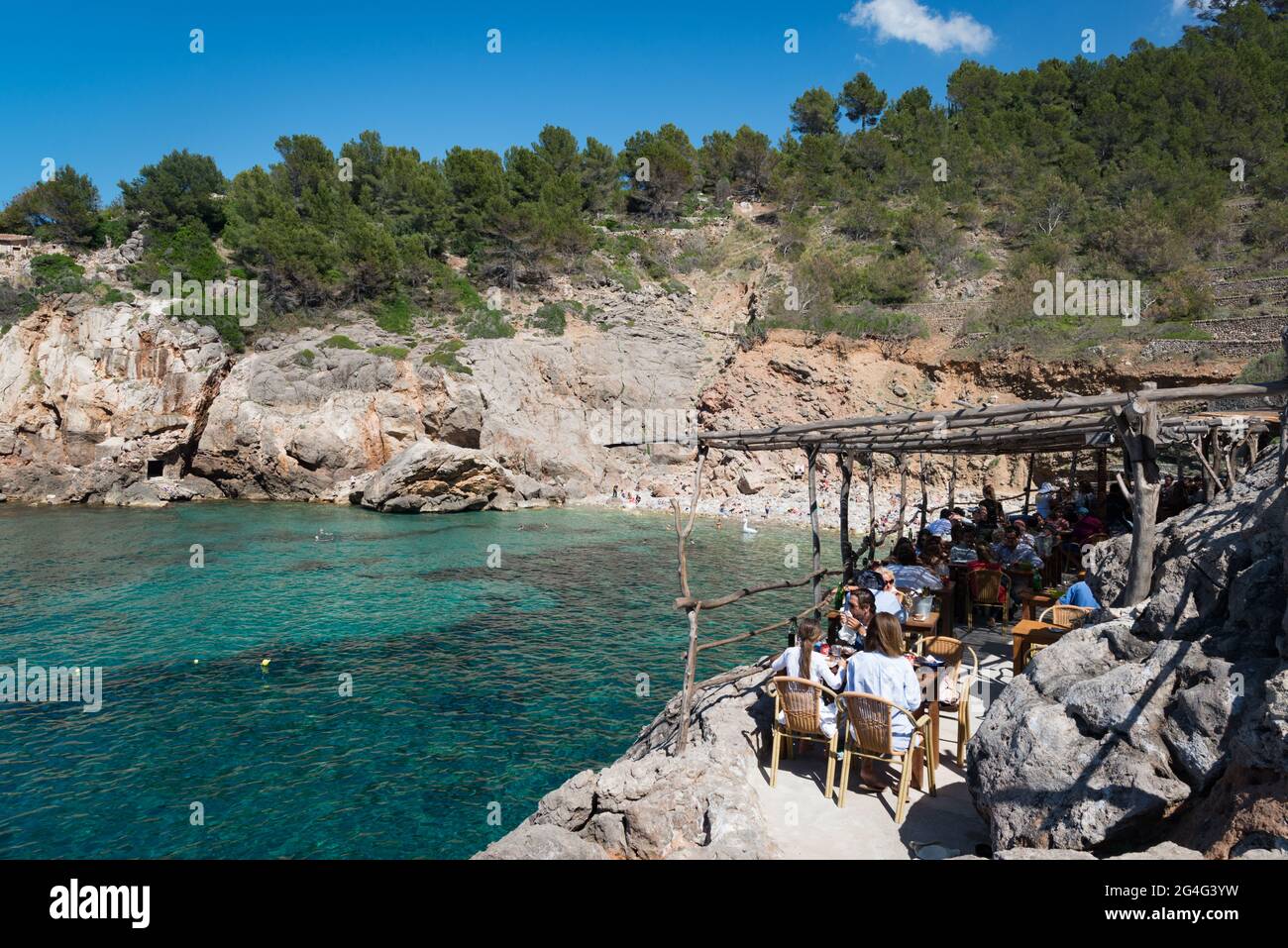 CA's Patro March Beach café à Deia sur l'isalnd des Baléares de Majorque en Espagne Banque D'Images