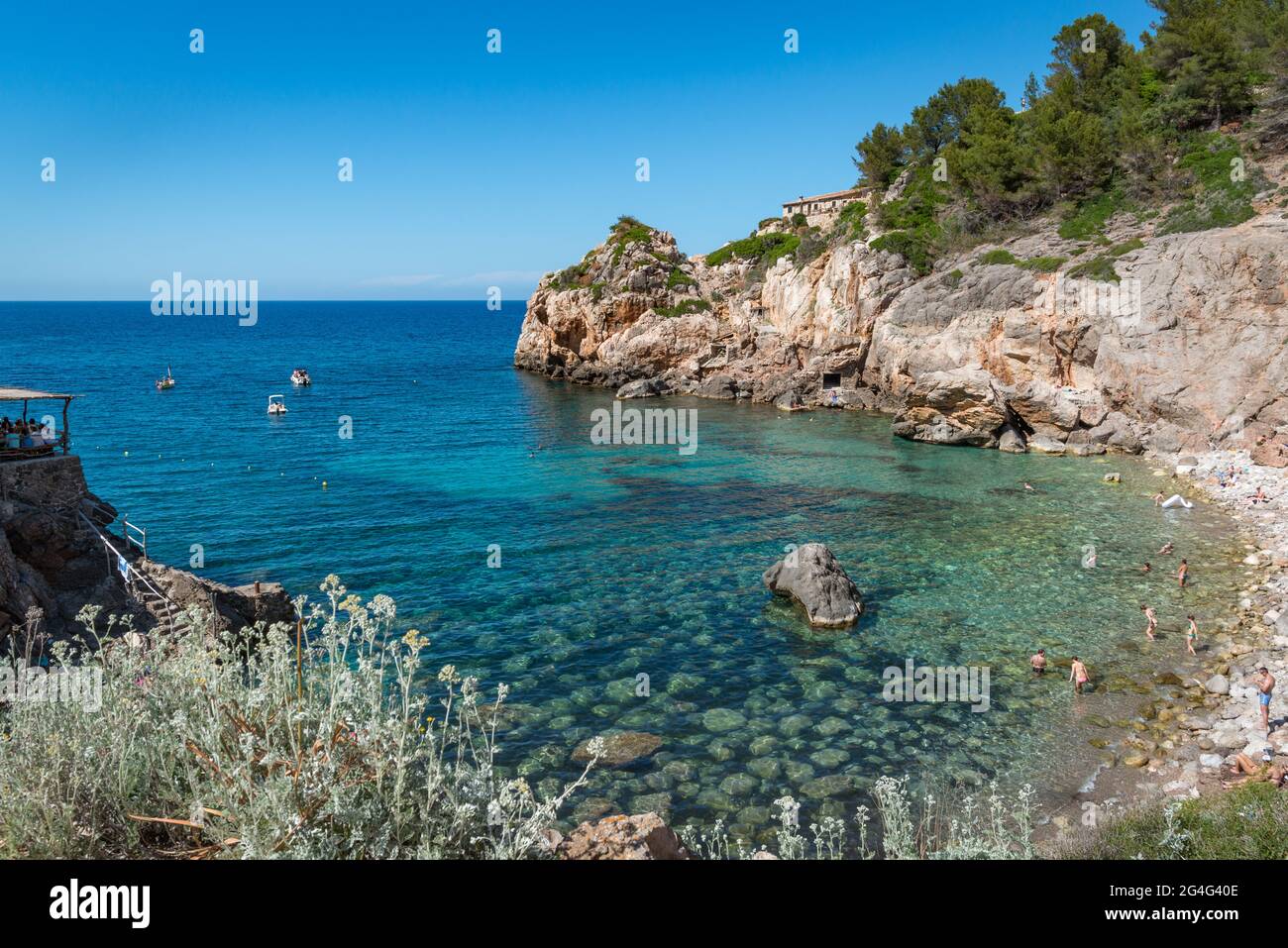 La plage de Deia sur l'isalnd des Baléares de Majorque en Espagne Banque D'Images