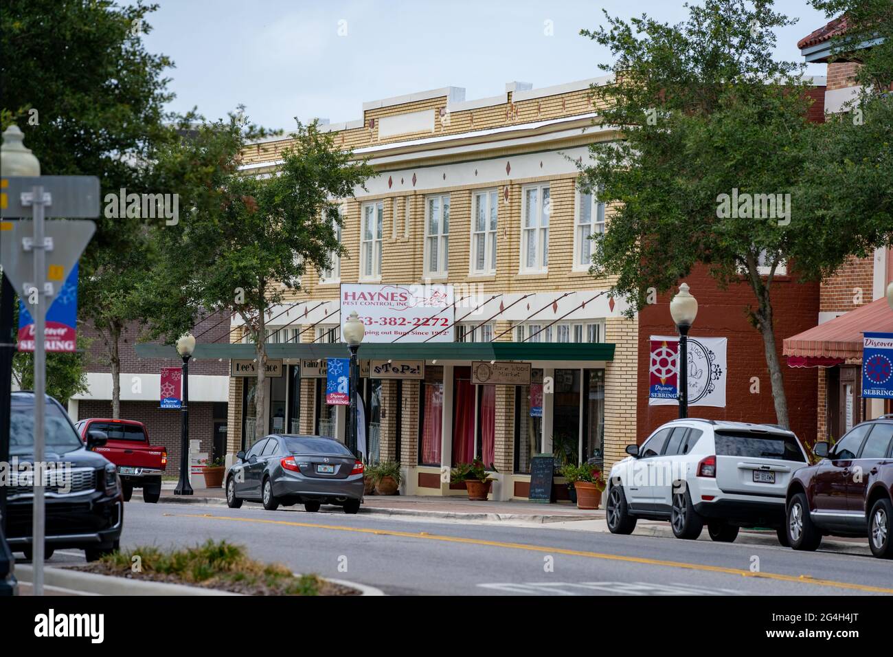 Sebring, FL, USA - 18 juin 2021 : photo des magasins locaux de Sebring FL USA Banque D'Images