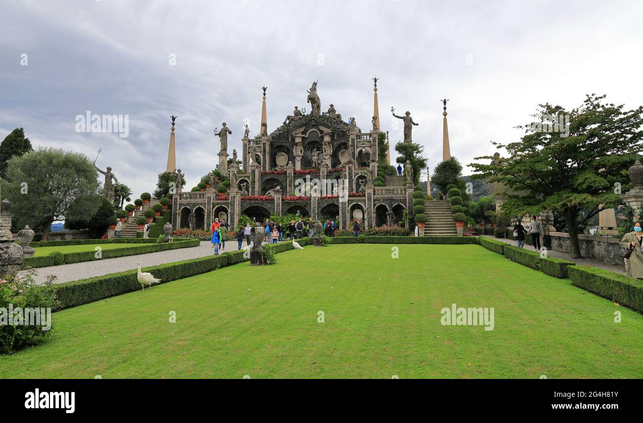 Isola Bella, Stresa, Italie - 26 septembre 2020 : visite des beaux jardins de l'Isola Bella lors d'une journée ensoleillée en septembre. Banque D'Images