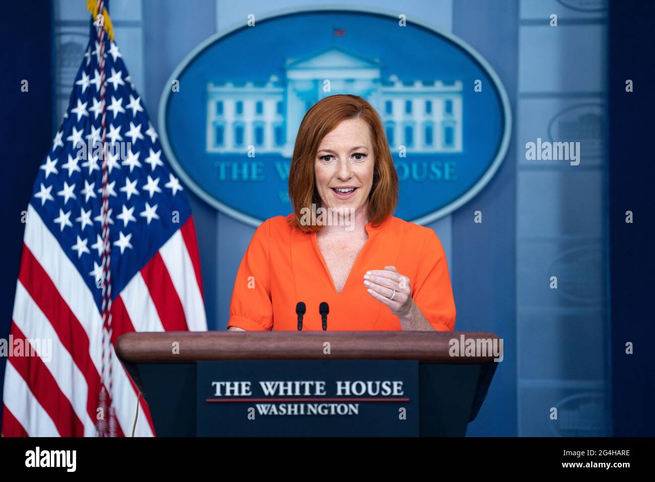 Le secrétaire de presse de la Maison Blanche, Jen Psaki, s'adresse aux journalistes lors du briefing de presse quotidien de la Maison Blanche à la Maison Blanche, le mardi 21 juin 2021 à Washington, DC crédit: Alex Edelman/Pool via CNP/MediaPunch Banque D'Images
