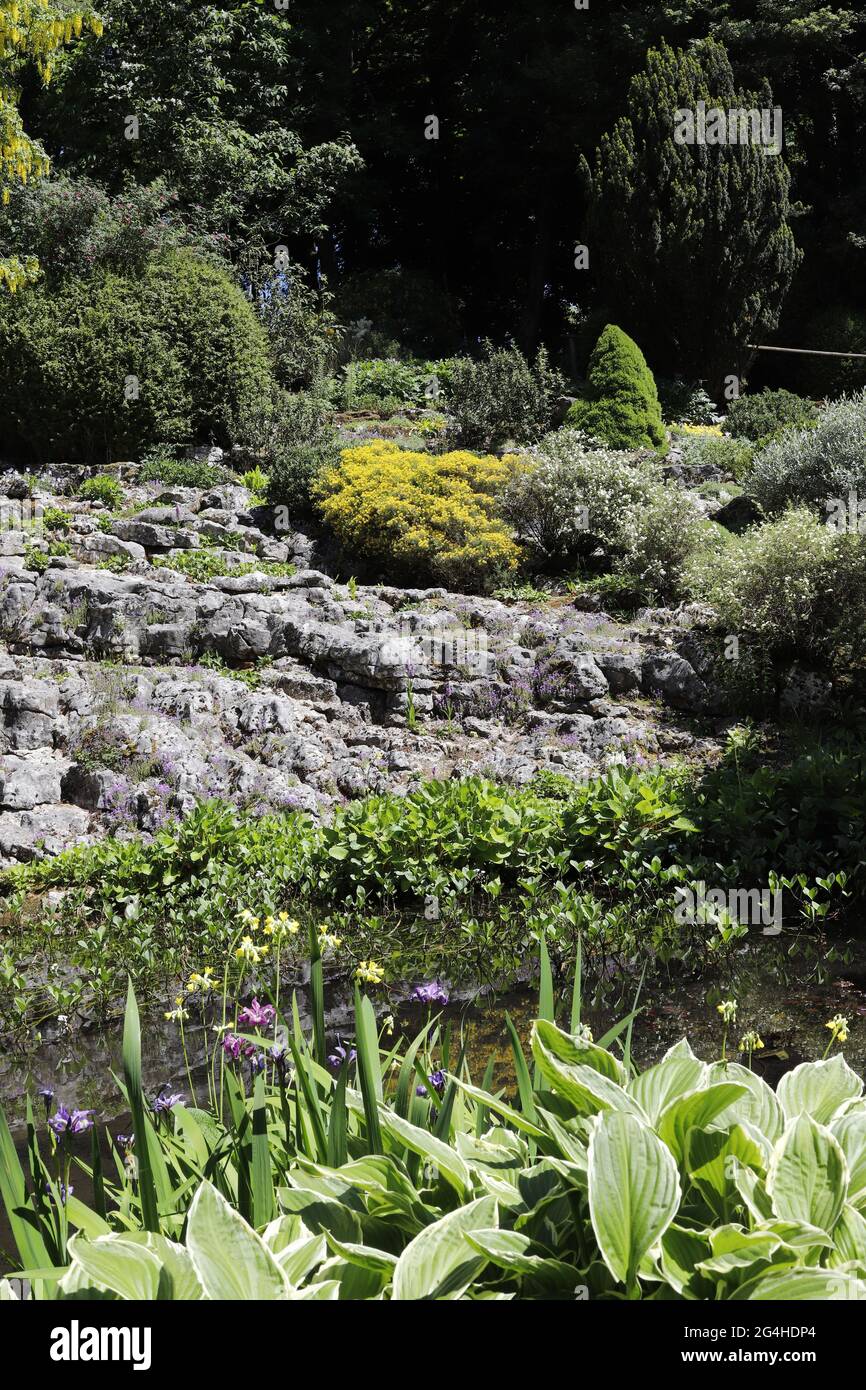Le jardin de pierres de Parcevall Hall & Gardens, Skyreholme dans le North Yorkshire. Banque D'Images