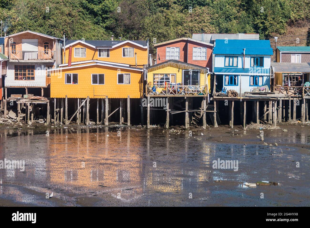 Palafitos (maisons à pilotis) à Castro, île Chiloe, Chili Banque D'Images