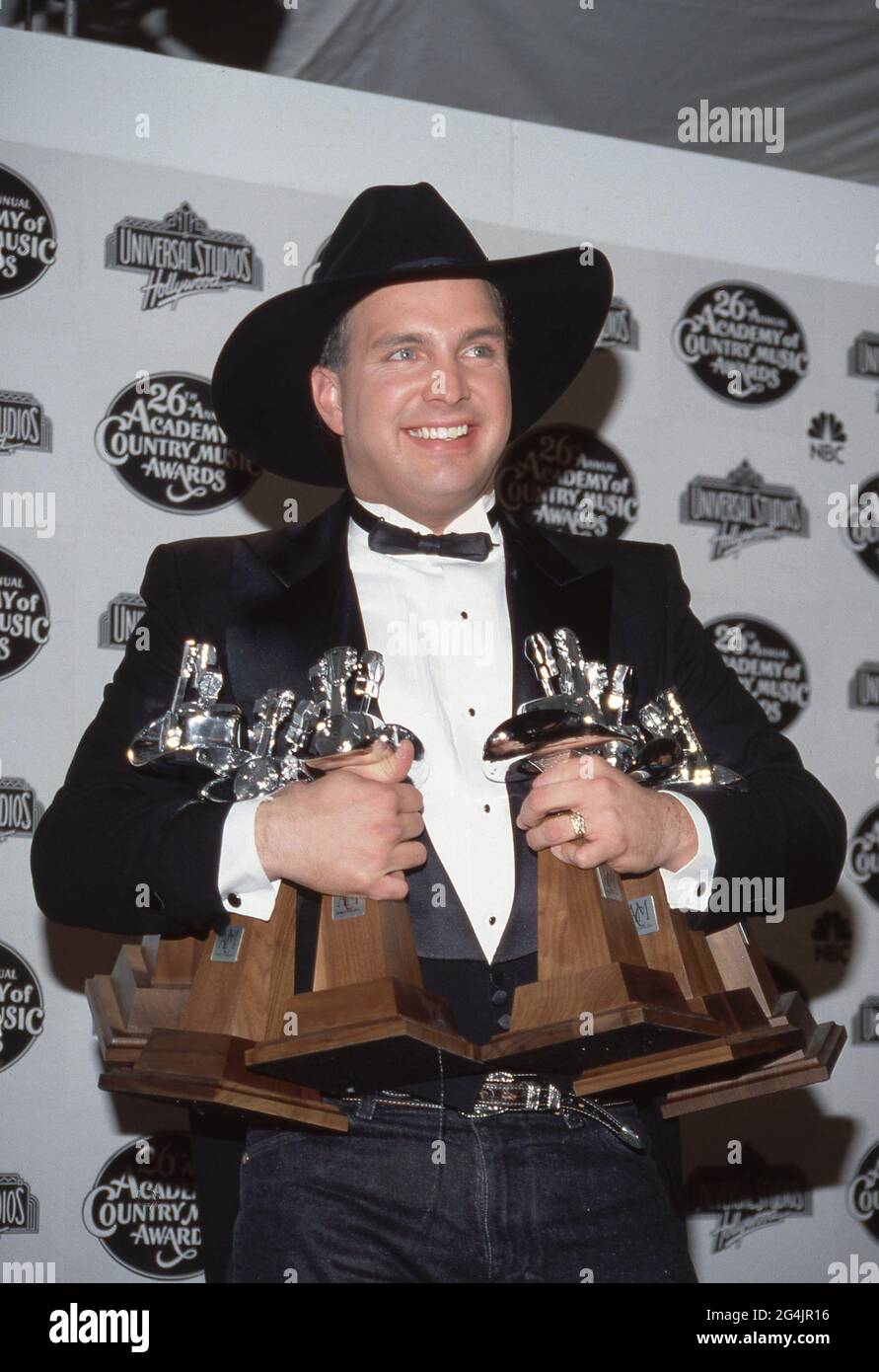 Garth Brooks au 26e prix annuel de l'Académie de musique country à Universal Ampitheater à Universal City, Californie le 24 avril 1991 crédit: Ralph Dominguez/MediaPunch Banque D'Images