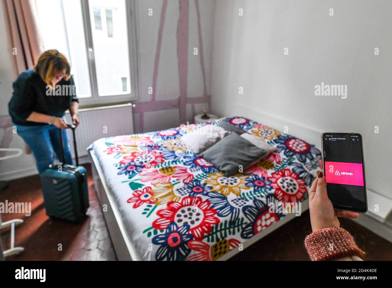 Louer un appartement sur Airbnb Banque D'Images