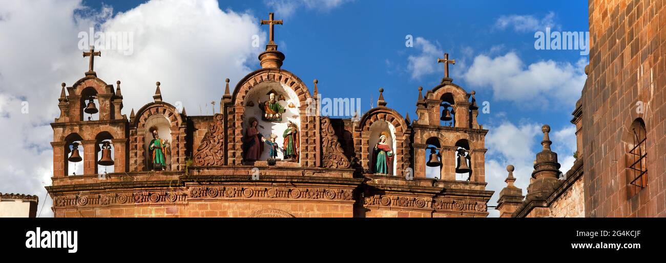 Cathédrale catholique sur la place principale Plaza de Armas à Cusco ou Cuzco ville, Pérou Banque D'Images